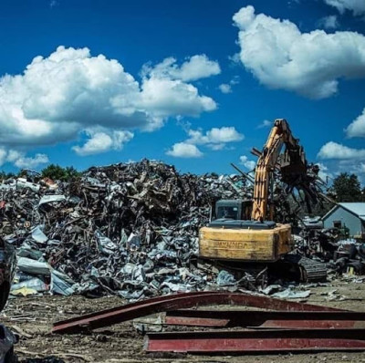 Fair Salvage Company - Montcalm Division JunkYard in Holland (MI) - photo 2