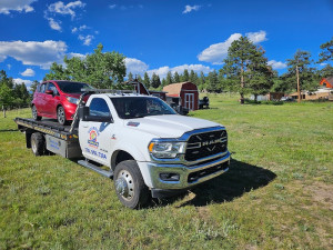 Roadside Towing & Recovery - Aurora Tow Truck Service - photo 2