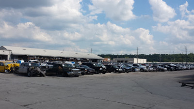 Midway Auto Parts JunkYard in Kansas City (MO) - photo 3