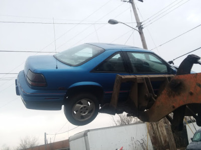 Chuck's Westside Recycling Center JunkYard in Youngstown (OH) - photo 1