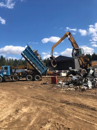 Cooley's Truck & Auto Wrecking JunkYard in Eau Claire (WI) - photo 2