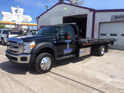 Tony & Bros towing and repair /heavy duty towing /heavy duty wrecker JunkYard in Texas City (TX) - photo 2