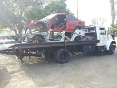 IE Towing JunkYard in Moreno Valley (CA) - photo 3