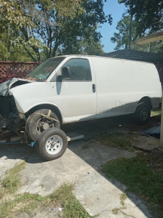 The junk car buyers JunkYard in Columbia (SC) - photo 2