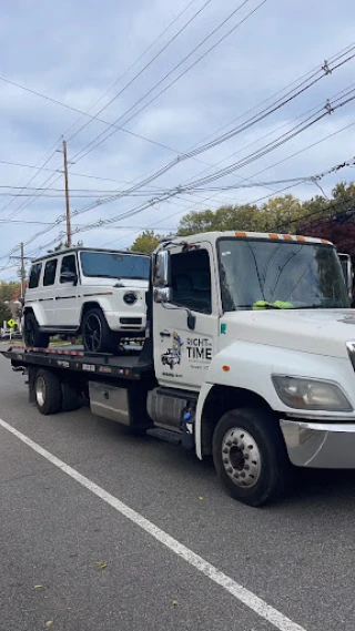 Right On Time Towing & Roadside Assistance In Newark New Jersey - photo 1