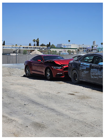 Ewing Bros towing JunkYard in Las Vegas (NV) - photo 2