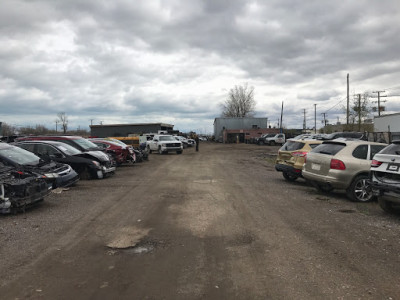 Big Mike's Used Auto Parts JunkYard in Detroit (MI) - photo 2