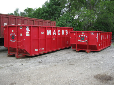 Mack's Twin City Recycling JunkYard in Champaign (IL) - photo 4