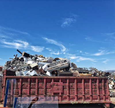 The New Tin Yard Scrap Metal Recycling JunkYard in Modesto (CA) - photo 2