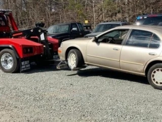 We buy junk cars - El Calentano JunkYard in Winston-Salem (NC) - photo 3