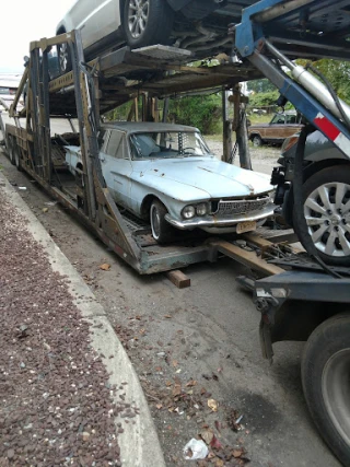 Tinton Auto Wreckers JunkYard in Newark (NJ) - photo 3