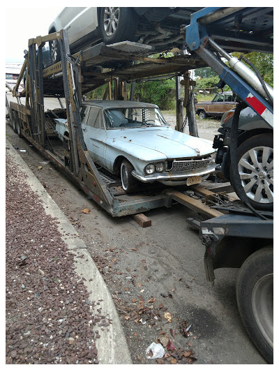 Tinton Auto Wreckers JunkYard in Newark (NJ) - photo 3