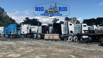 Big Rig Truck Salvage JunkYard in North Charleston (SC) - photo 3