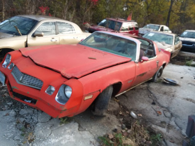 Reed's Salvage Corporation JunkYard in Cleveland (OH) - photo 3