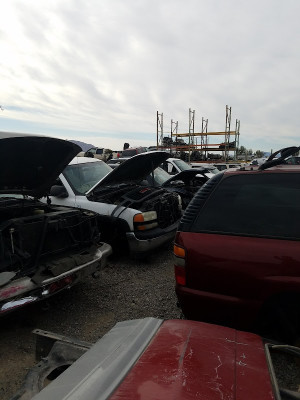TNH Auto Wrecking JunkYard in Las Vegas (NV) - photo 1