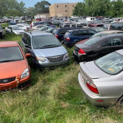 Bobby's Towing And Junk Cars JunkYard in Cleveland (OH) - photo 4