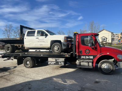 Kicos Towing LLC JunkYard in Milwaukee (WI) - photo 1