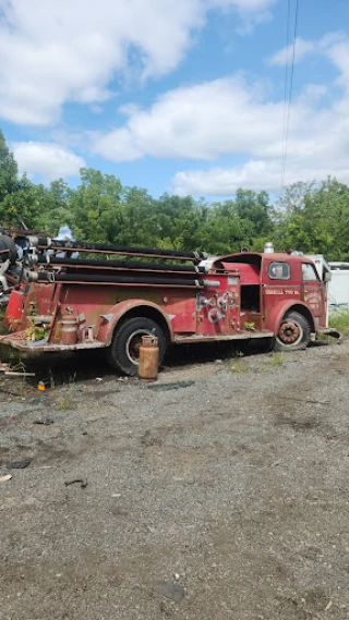 S R Recycling JunkYard in Allentown (PA) - photo 2