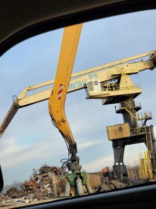 River Metals Recycling JunkYard in Louisville (KY) - photo 2