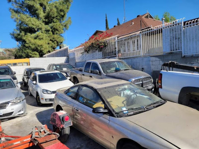 The Valley Junk Cars JunkYard in Santa Clarita (CA) - photo 2