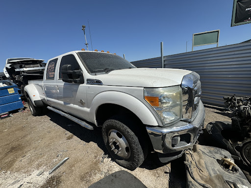 OZ AUTO PARTS LLC JunkYard in Phoenix (AZ)