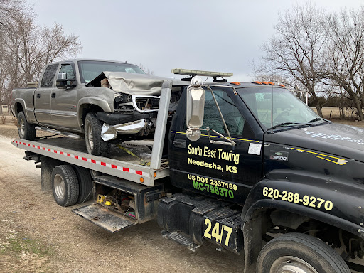 South East Towing LLC JunkYard in Overland Park (KS)