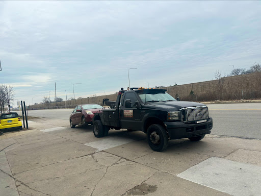 Rick's Emergency Roadside Assistance JunkYard in Chicago (IL)