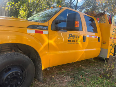 Pete's Wrecker Service JunkYard in Newport News (VA) - photo 1