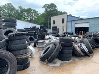 Interstate Auto & Truck Service Inc JunkYard in Cary (NC) - photo 3