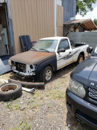 Angelos Auto Parts JunkYard in Pensacola (FL) - photo 4