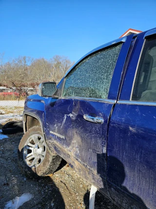 Smith Wrecking & Salvage Co JunkYard in Little Rock (AR) - photo 4