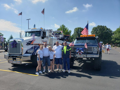 Reynolds Towing Service JunkYard in Champaign (IL) - photo 1