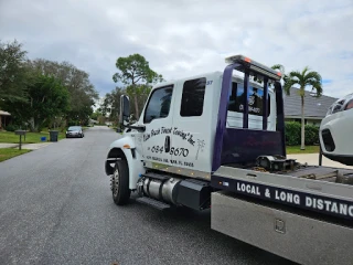 Palm Beach Finest Towing II JunkYard in West Palm Beach (FL) - photo 3