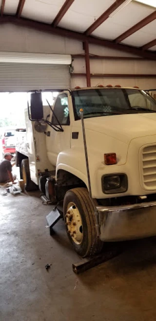 Deep South Truck Salvage JunkYard in Mobile (AL) - photo 4