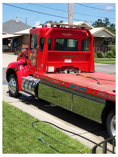 RJS Towing JunkYard in New Orleans (LA) - photo 4