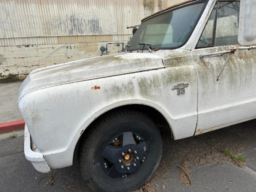 Towing Fighters JunkYard in Santa Ana (CA)