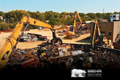 Behr Iron & Metal JunkYard in Rockford (IL) - photo 1