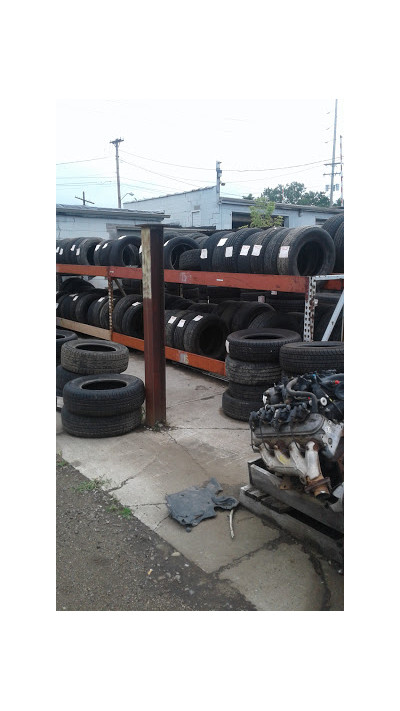 Crosstown Auto and Truck Parts LLC JunkYard in Kalamazoo (MI) - photo 2