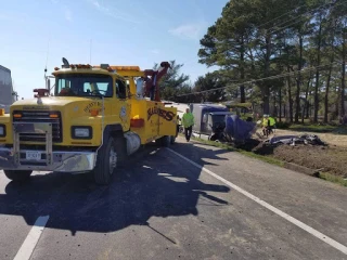 Barnes Truck and Equipment Repair Inc JunkYard in Salisbury (MD) - photo 3