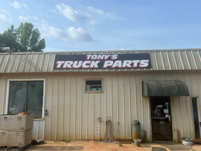 Tony's Truck Parts JunkYard in Spartanburg (SC) - photo 1