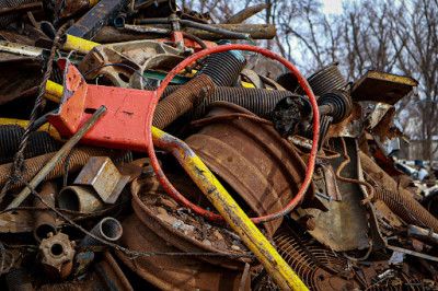 Push Iron & Metals JunkYard in Waterloo (IA) - photo 1