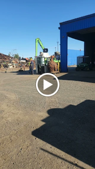 Radius Recycling JunkYard in Eugene (OR) - photo 2