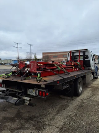 Dark Angel Towing & Recovery Inc. JunkYard in Chicago (IL) - photo 2