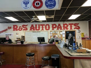 R & S Auto Parts JunkYard in Fort Smith (AR) - photo 4