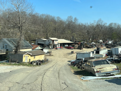 Rawls & Sons Auto Salvage JunkYard in Nashville (TN) - photo 3