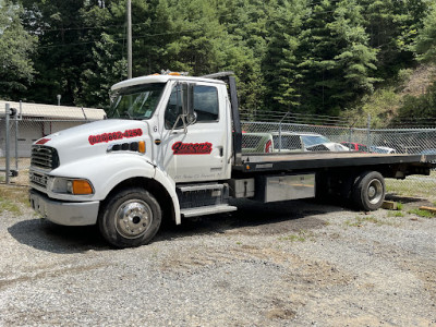 Queens Wrecker Services JunkYard in Spartanburg (SC) - photo 1