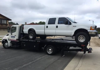 Dennings Towing and Auto - photo 1