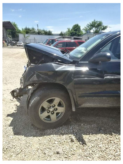 Hi-Tech Auto Body And Towing JunkYard in Columbia (MO) - photo 3