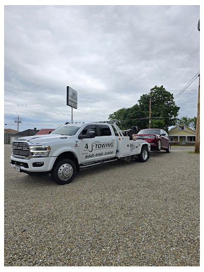 4Js Towing & Recovery JunkYard in Columbia (MO) - photo 1