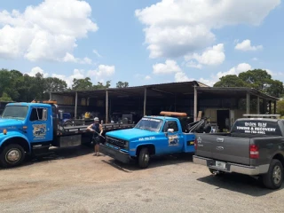 Beach Bum Towing and Recovery - photo 1